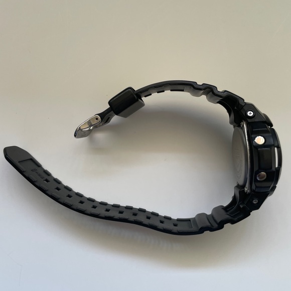 casio G-Shock AWG-101 multi-band Solar Atomic Watch - Picture 7 of 11